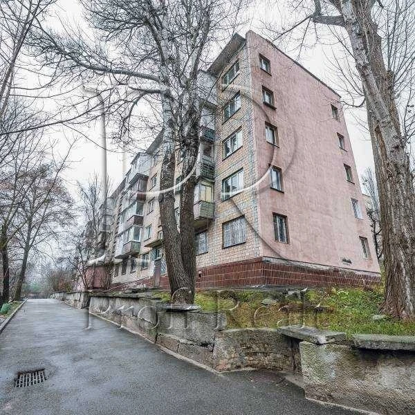 1-room apartment for sale 28 m², Volodymyr Salskyi St.