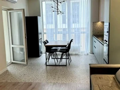 Оренда квартири 3-кімн. 75 м² 3/9 пов.