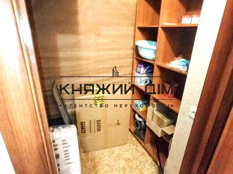 Квартира. Київ, Дніпровська набережна вул.
