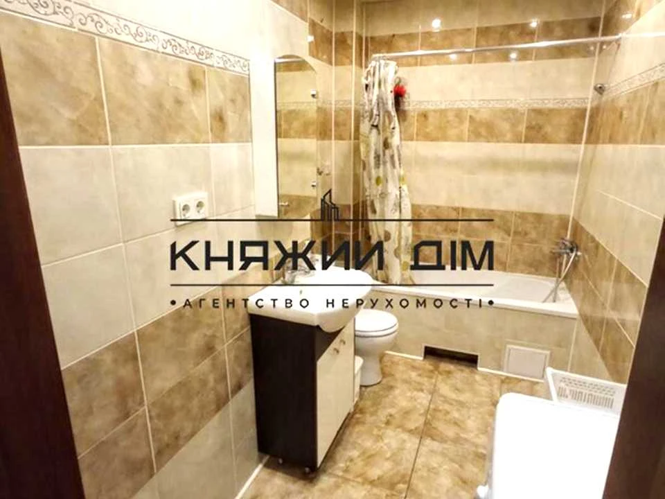 Квартира. Київ, Дніпровська набережна вул.