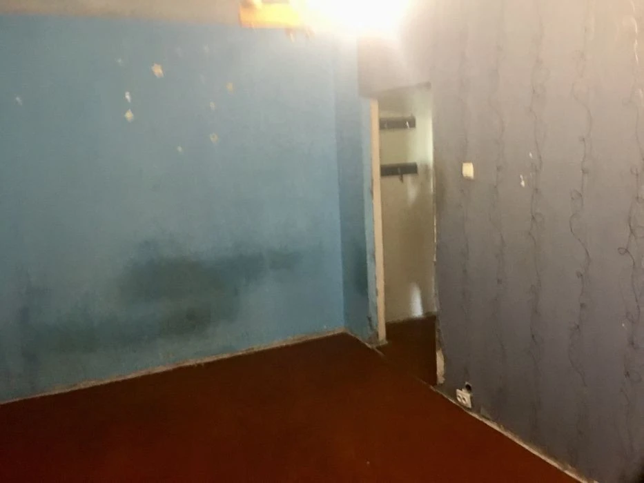 Urgent! 1-room apartment for sale. Dniprovsky district. Raiduzhny