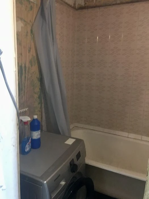 Urgent! 1-room apartment for sale. Dniprovsky district. Raiduzhny