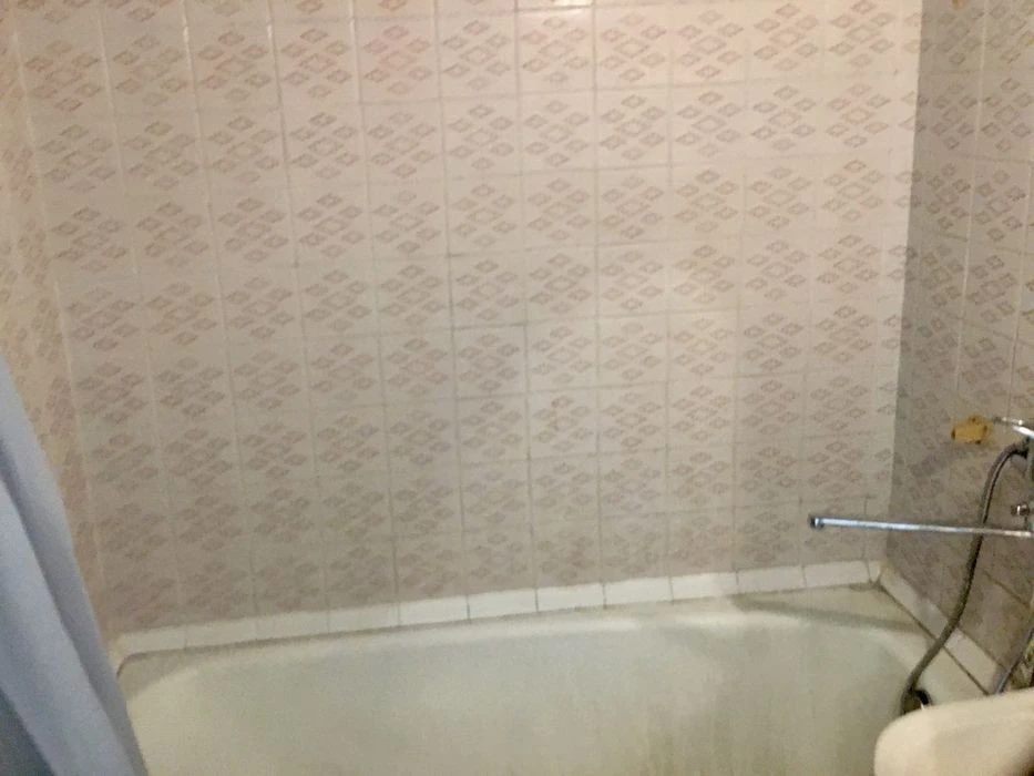 Urgent! 1-room apartment for sale. Dniprovsky district. Raiduzhny