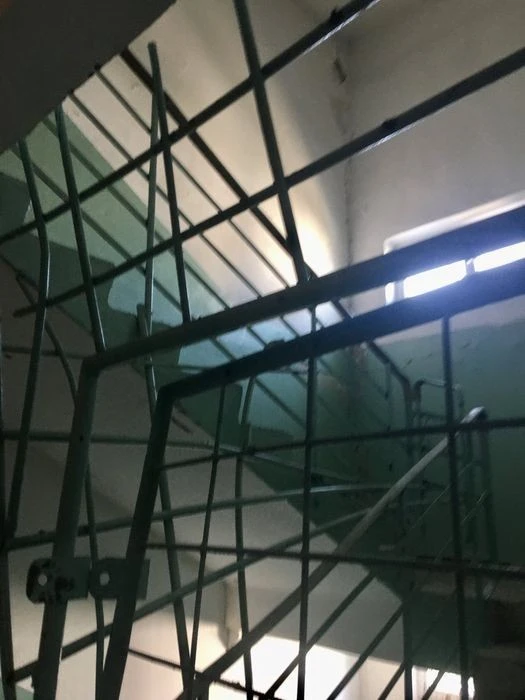 Urgent! 1-room apartment for sale. Dniprovsky district. Raiduzhny