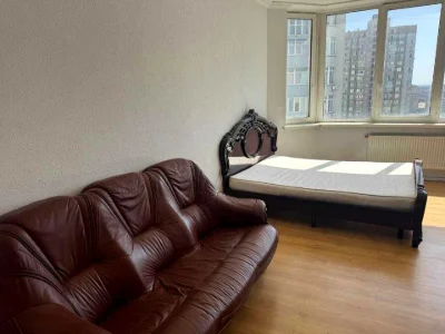 Квартира. Київ, Градинська вул.