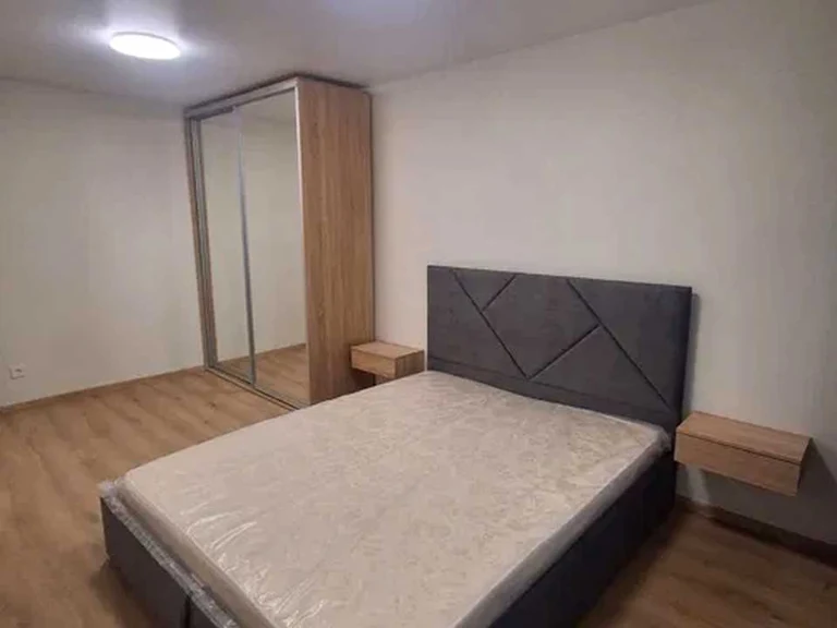 Квартира. Київ, Берестейський просп.