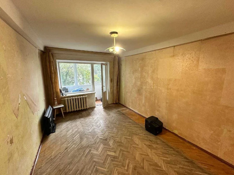 Продам 1-к квартиру. вул. Мрії 20Г. Власник
