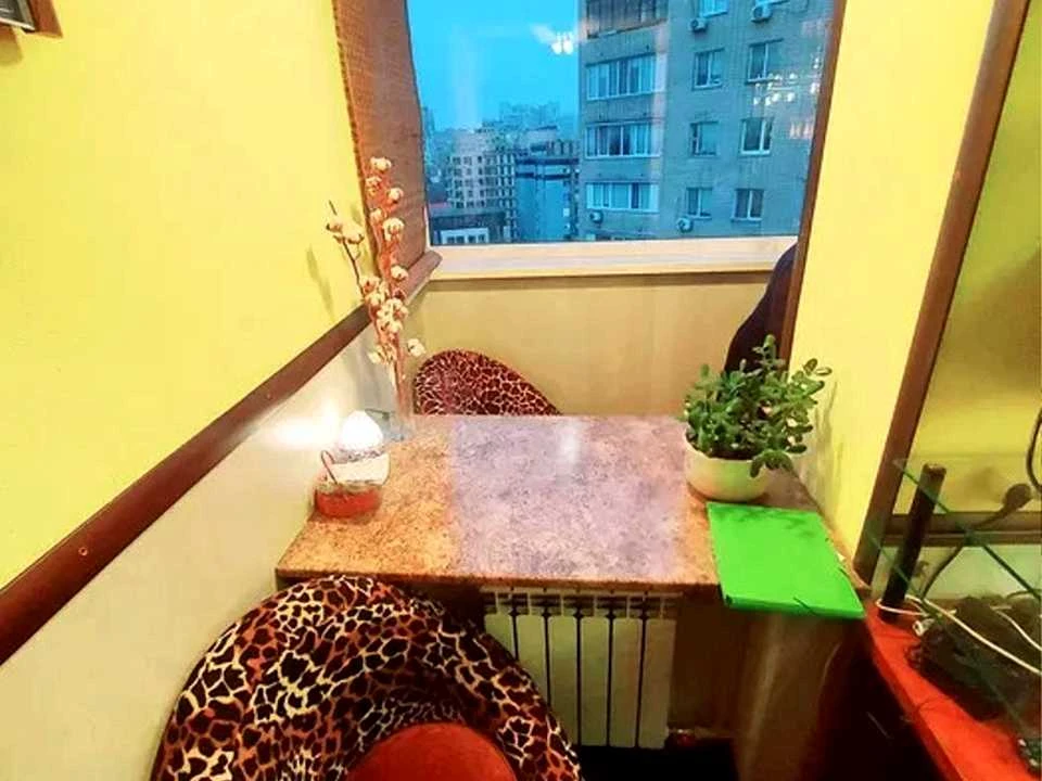 Квартира. Київ, Ломаківська вул.