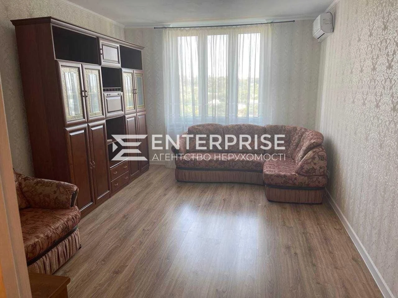 Продаж 2к квартири з ремонтом  пр.Ясинуватський  Держ.програ