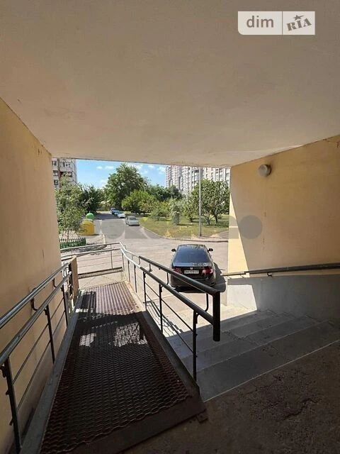 Продаж 2к квартири 55.8 кв. м на вул. Алма-Атинська 39 • ID