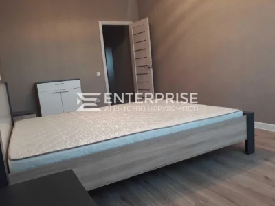 Продаж 2к квартири з ремонтом  пр.Ясинуватський  Держ.програ