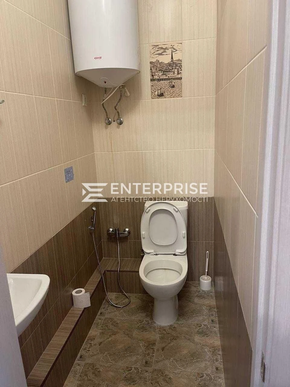Продаж 2к квартири з ремонтом  пр.Ясинуватський  Держ.програ