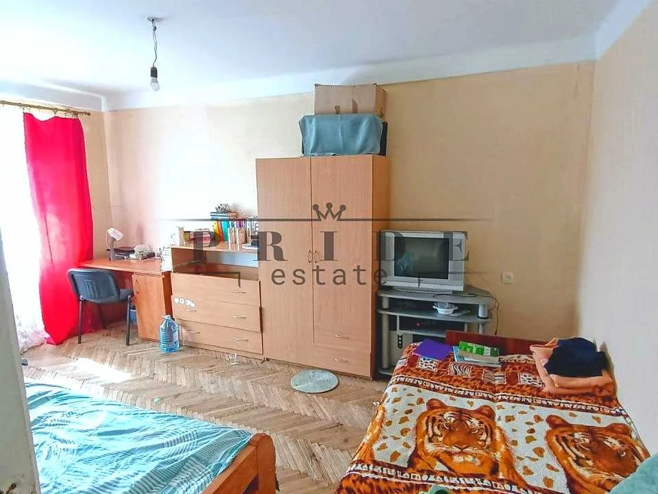 Квартира. Київ, Івана Микитенка вул.
