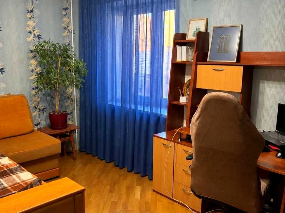 Квартира. Київ, Левка Лук'яненка вул.