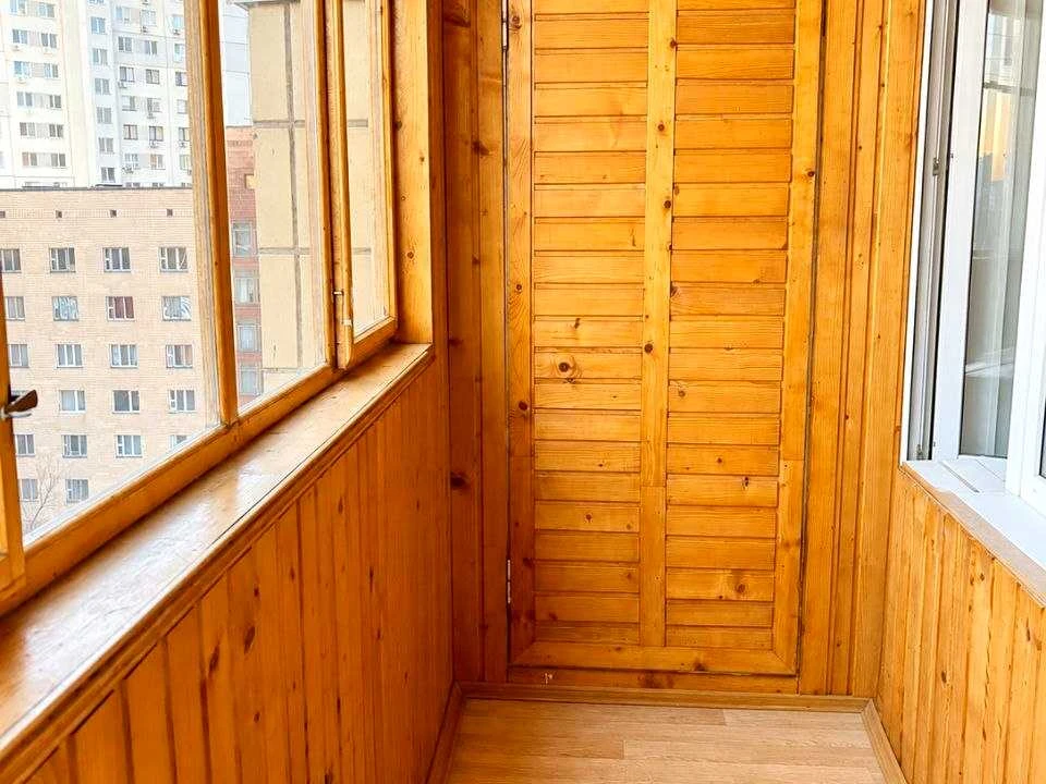 Квартира. Київ, Левка Лук'яненка вул.