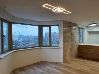 Продам 3-комнатную квартиру в ЖК на Победе