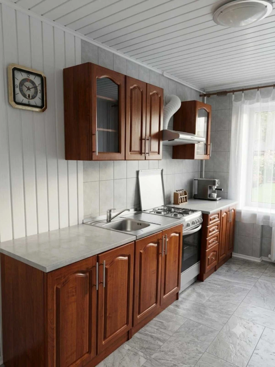 Продам 3-ком. с РЕМОНТОМ на Тополе.