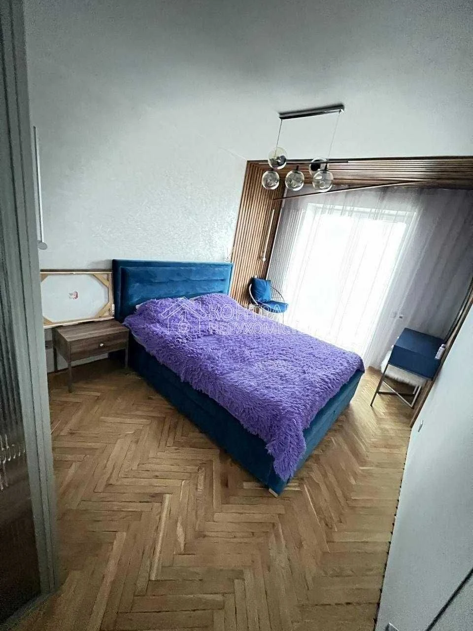 Продається 3кімн.кв. центр . Гімназійна набережна