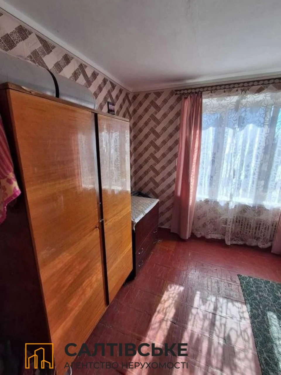 АО-5831 Продам гостинку 23м2 на Салтовке Академика Павлова 6