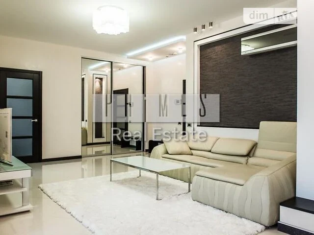 Sale of 3-room apartment 84.7 sq. m. on Andriy Verkhoglyada st. 3 •