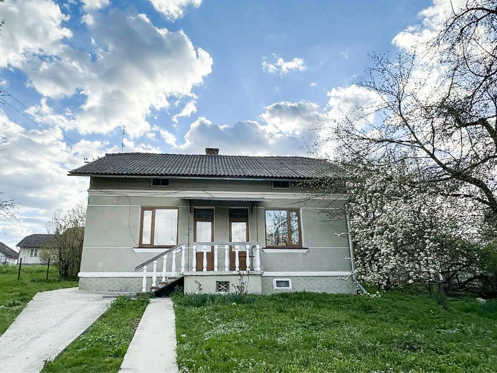 Продається  затишний будинок поблизу Трускавця