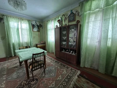 Продається будинок  поблизу м.Стебника (с.Доброгостів)