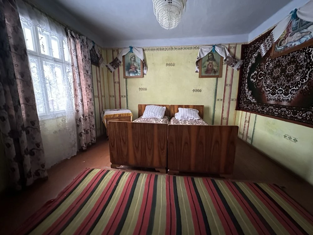 Продається будинок  поблизу м.Стебника (с.Доброгостів)