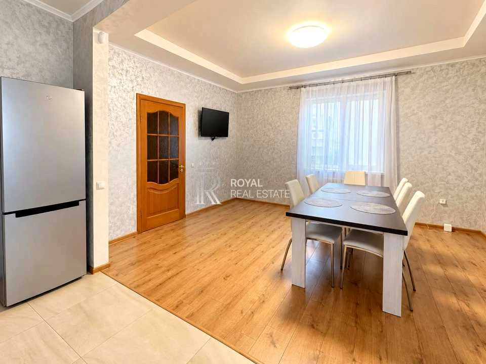 Будинок. Київ, Степана Рудницького вул.
