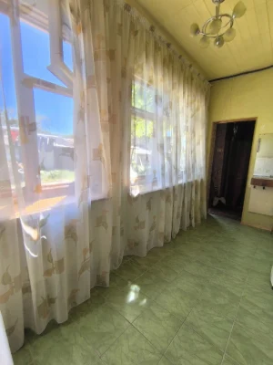 Продам свою 2-комнатную  квартиру Молдаванка, рядом  парк, ц