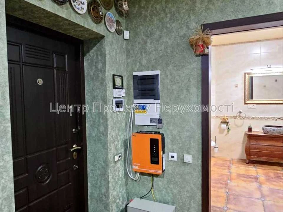 Apartment. Kharkiv, Peremohy Avenue.