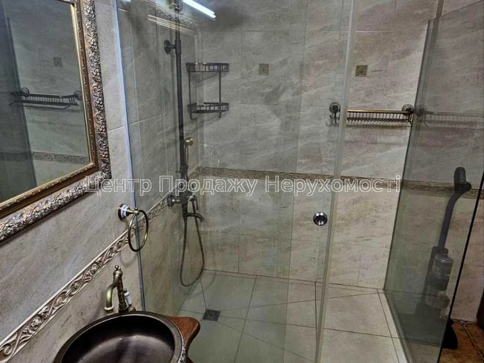 Apartment. Kharkiv, Peremohy Avenue.