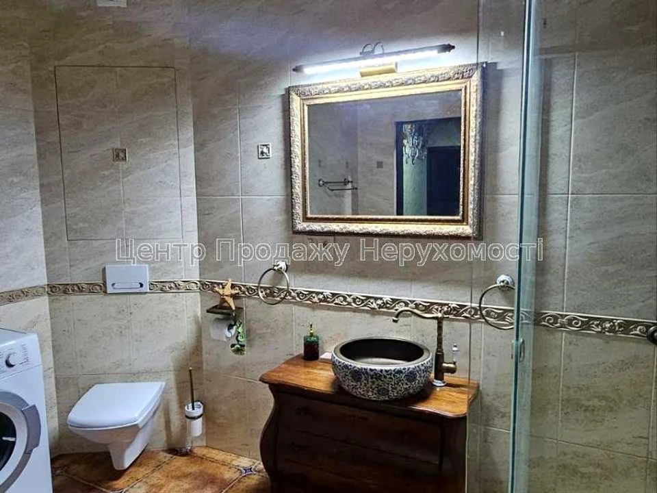 Apartment. Kharkiv, Peremohy Avenue.