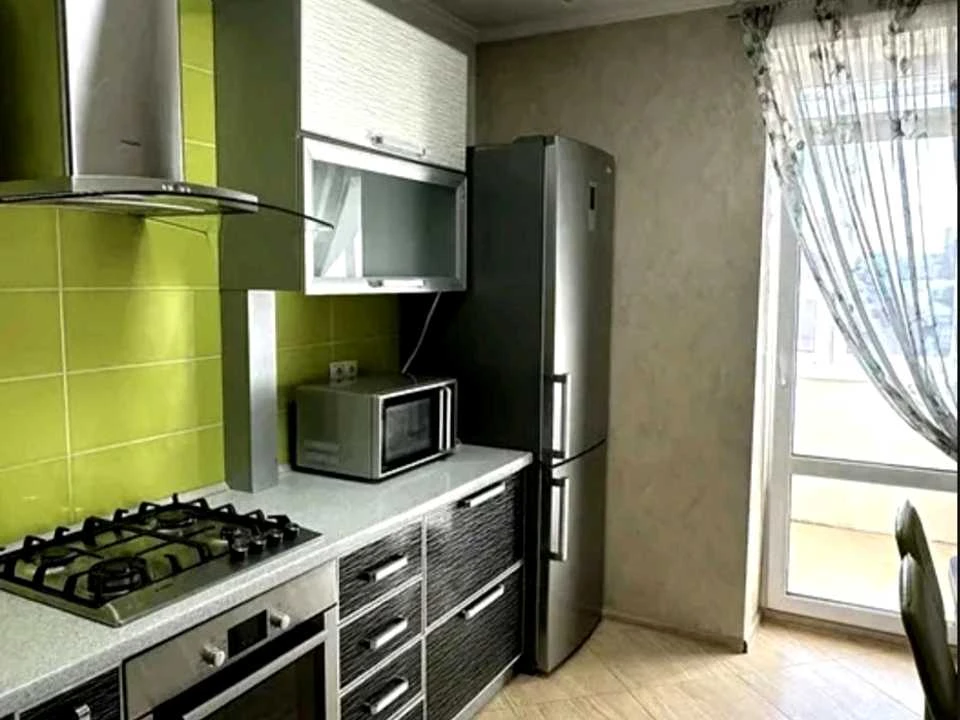Квартира. Івано-Франківськ, Євгена Коновальця вул.