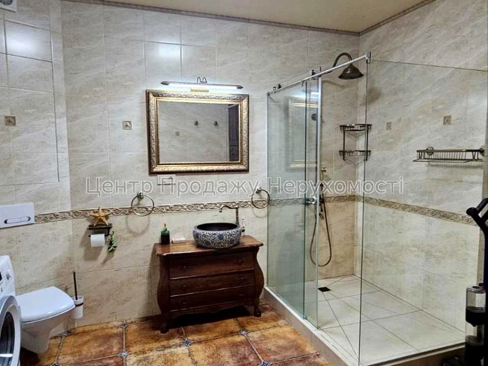 Apartment. Kharkiv, Peremohy Avenue.