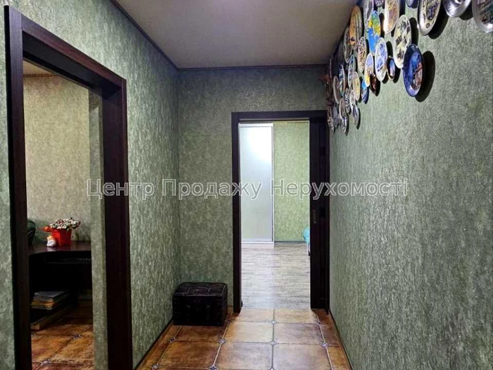 Apartment. Kharkiv, Peremohy Avenue.