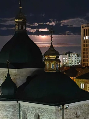 Продаємо 3к.кв в самому центрі міста по вул.Руська