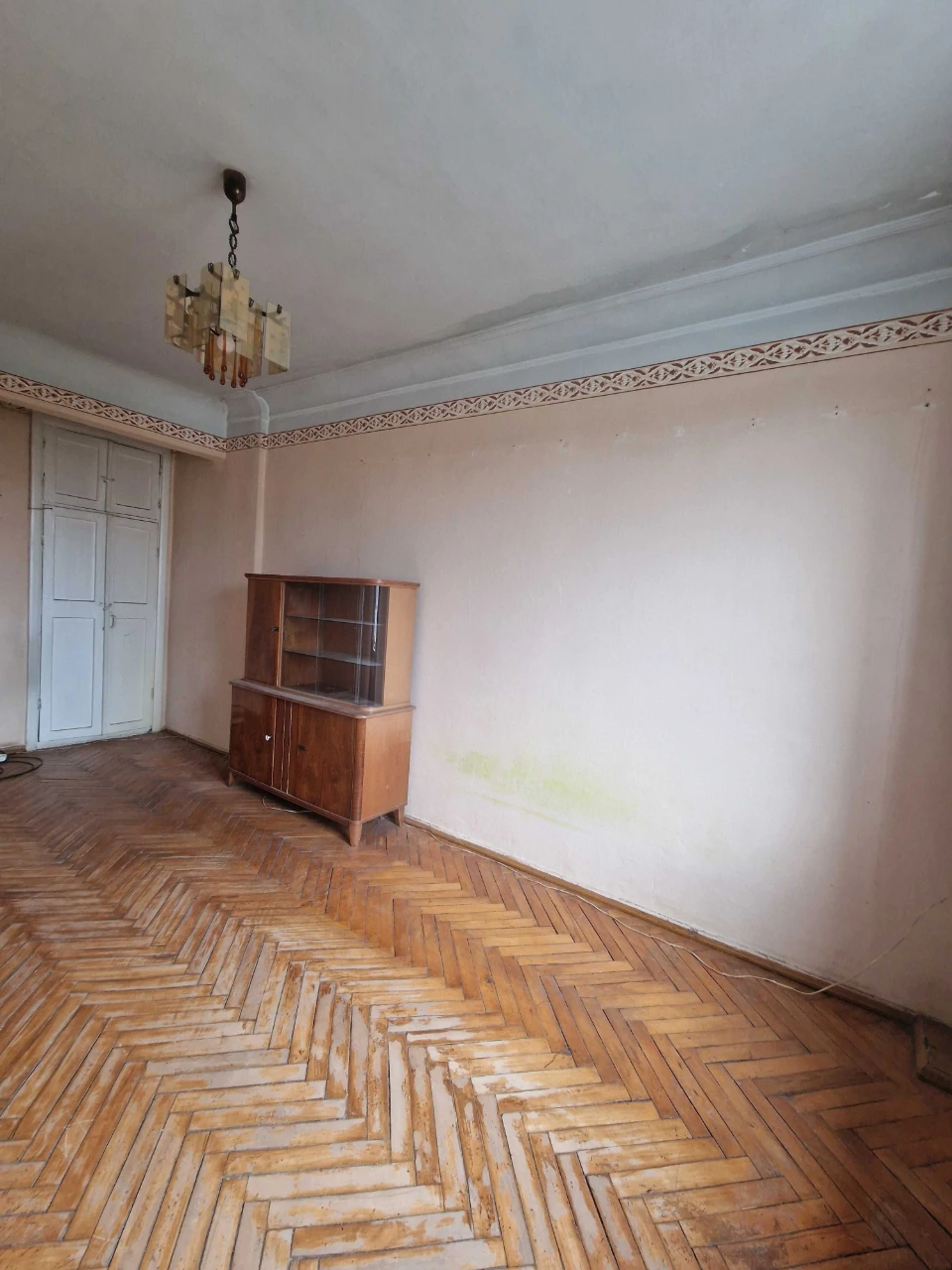 Продаємо 3к.кв в самому центрі міста по вул.Руська