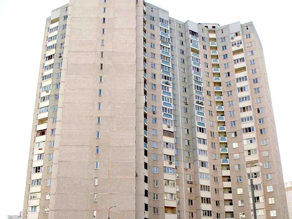Квартира. Київ, Милославська вул.
