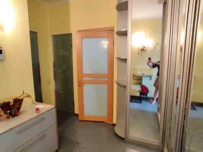 Квартира. Київ, Щекавицька вул.