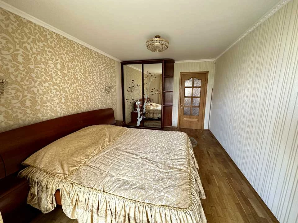 Квартира. Київ, Урлівська вул.