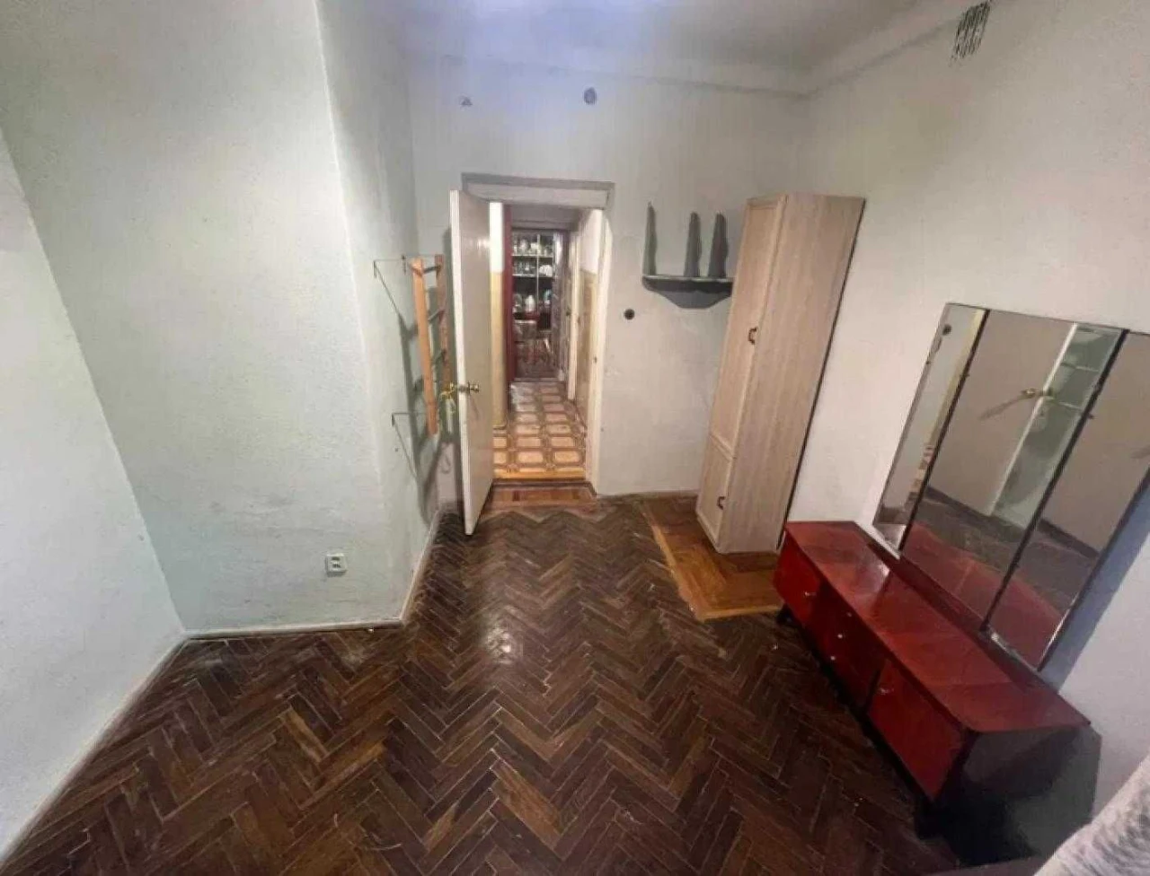Продаж 2-кімнатної квартири на вул. Перемиській, бічна вулиц