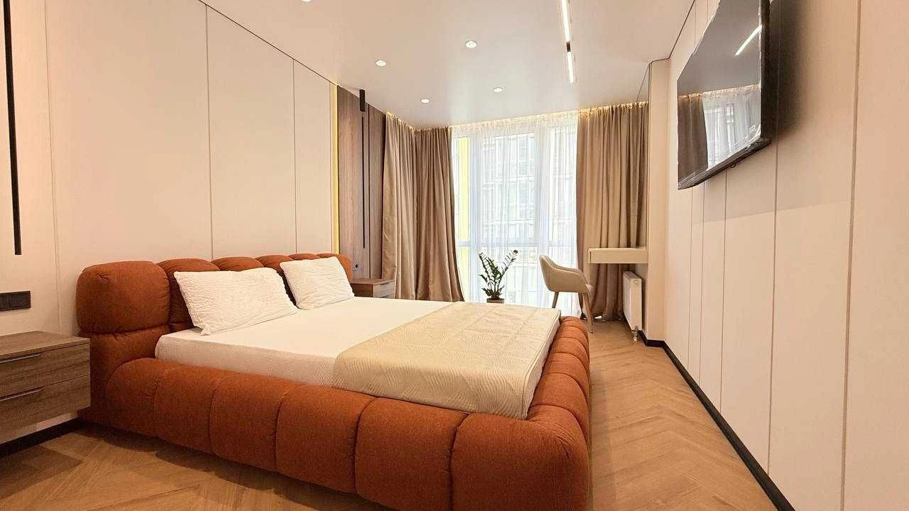 Продаж 2 кімнатної квартири з ремонтом ЖК Софіївка вул. Угор