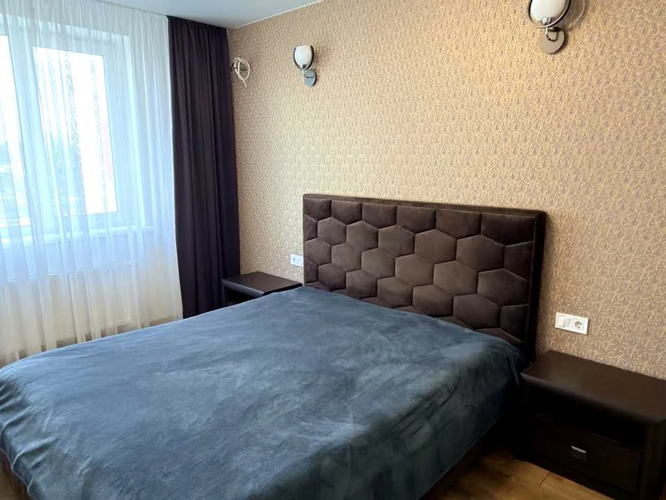 Apartment. Kharkiv, Heroiv Kharkova Ave. (Moskovskiy)
