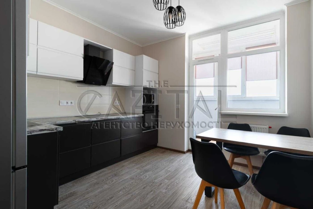 ТЕРМІНОВИЙ продаж квартири 42 м² в ЖК Традиція на вул. Олени