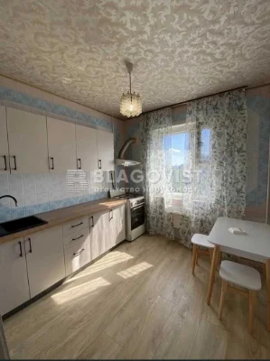 Продаж 2-к квартири Калиновського Кастуся (Астраханська), 25