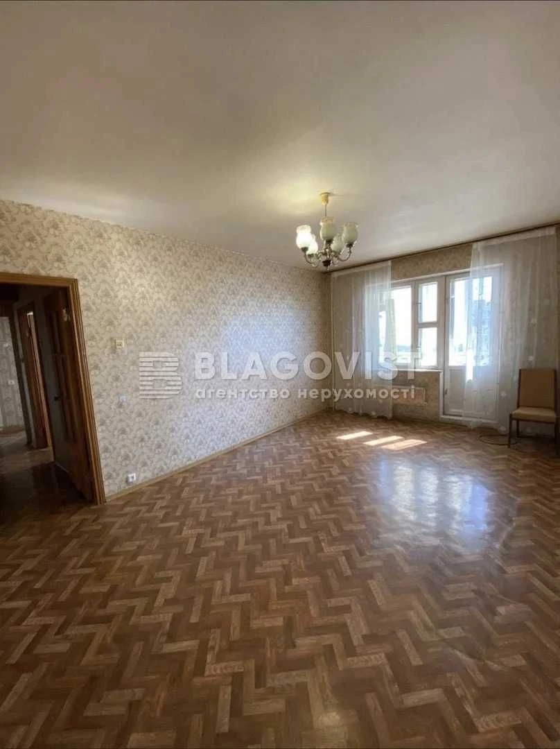 Продаж 2-к квартири Калиновського Кастуся (Астраханська), 25