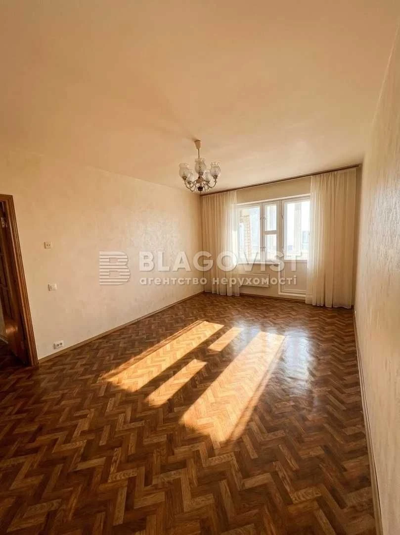 Продаж 2-к квартири Калиновського Кастуся (Астраханська), 25