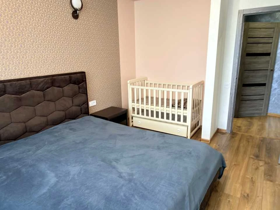 Apartment. Kharkiv, Heroiv Kharkova Ave. (Moskovskiy)