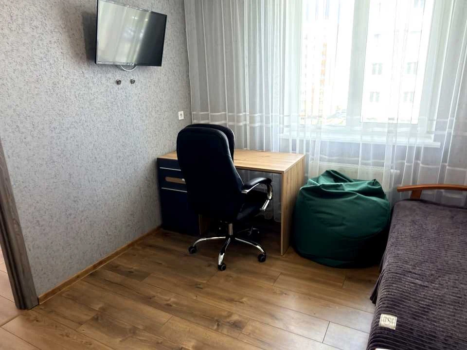 Apartment. Kharkiv, Heroiv Kharkova Ave. (Moskovskiy)