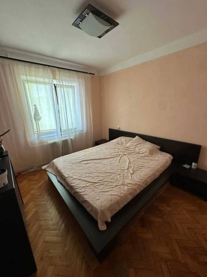 Продам 3-к квартиру Киев, Шевченковский, Марка Безручко ул,